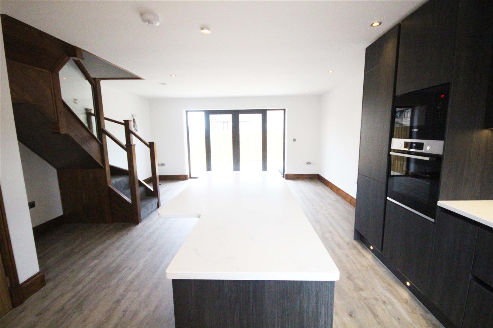 3 bedroom semi-detached house To Let in Barnoldswick - IMG_6387.JPG